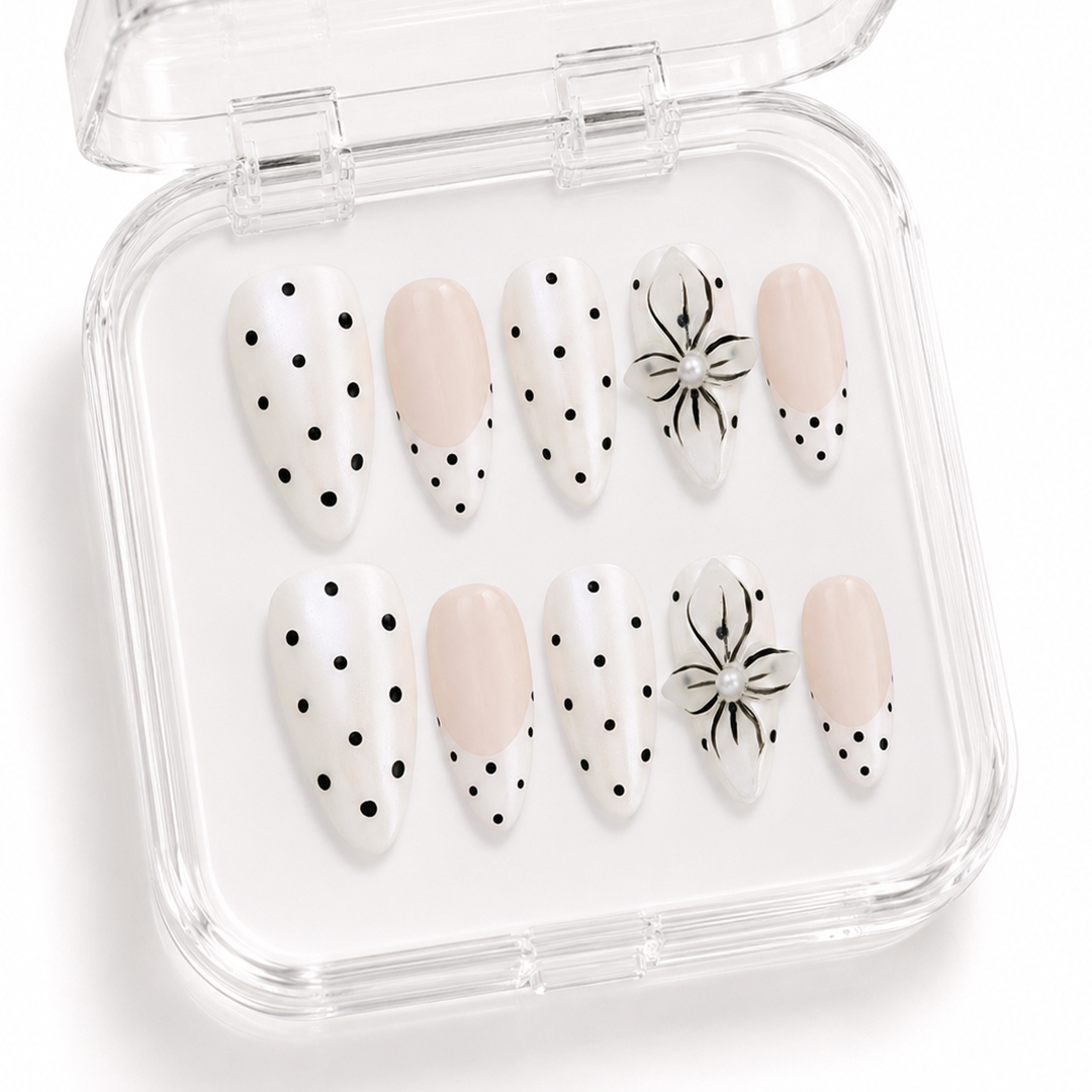 Dot & Bloom